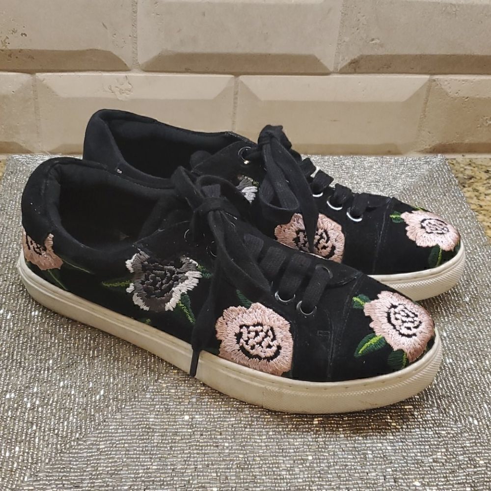 REBECCA MINKOFF Suede Sneakers - Size 8‎